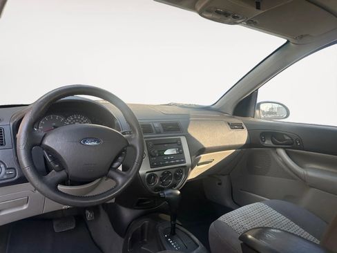 Used 2007 Ford Focus SES image 9