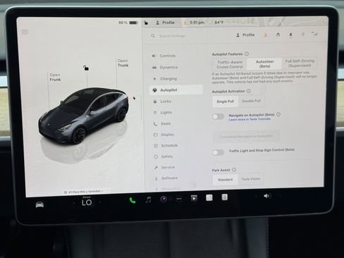 Used 2022 Tesla Model Y Long Range AWD/4WD image 27