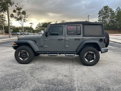 Used 2019 Jeep Wrangler Unlimited Sport S image 5