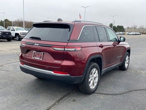 Used 2023 Jeep Grand Cherokee Limited image 4