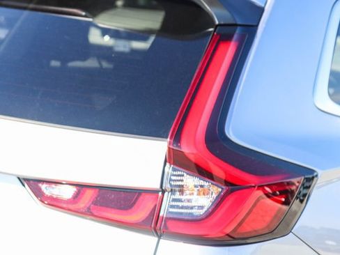 Used 2025 Honda CR-V Sport-L image 10