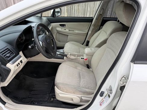 Used 2014 Subaru Crosstrek 2.0i Premium image 10