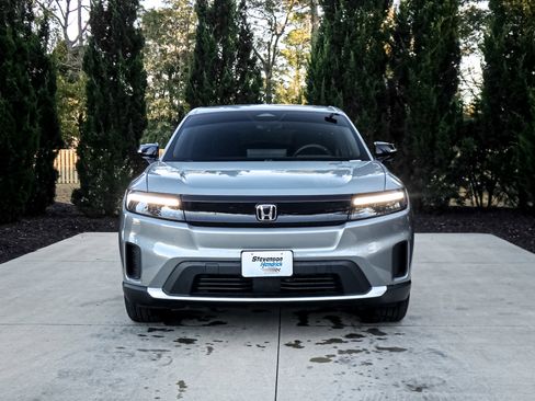 Used 2025 Honda Prologue EX image 3