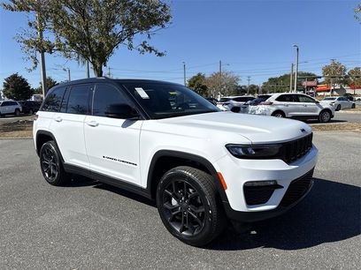New 2025 Jeep Grand Cherokee Limited w/ Trailer Tow Package