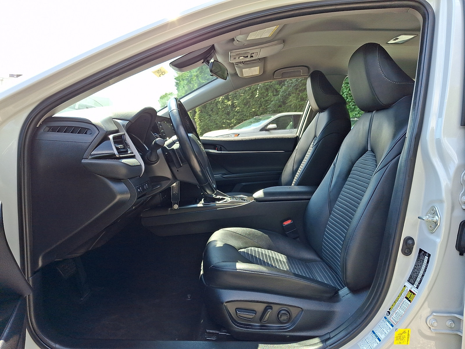 Used 2022 Toyota Camry SE AWD/4WD image 14