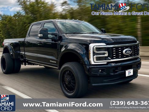 Used 2025 Ford F450 Platinum AWD/4WD image 1