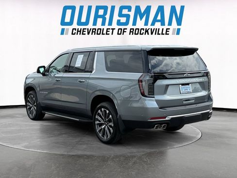 Used 2026 Chevrolet Suburban High Country w/ Sun And Tow Package AWD/4WD image 4