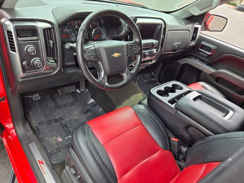 Used 2017 Chevrolet Silverado 1500 LT w/ LT Convenience Package AWD/4WD image 17