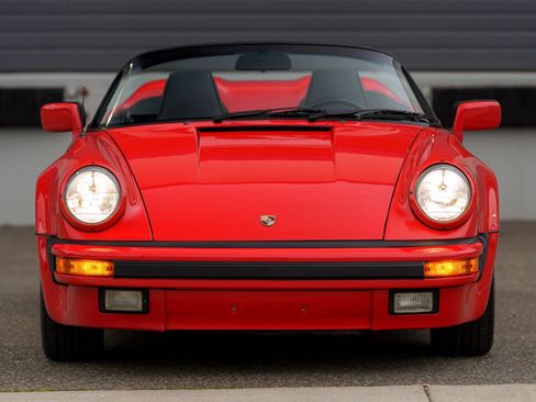 Used 1989 Porsche 911 Carrera RWD image 30