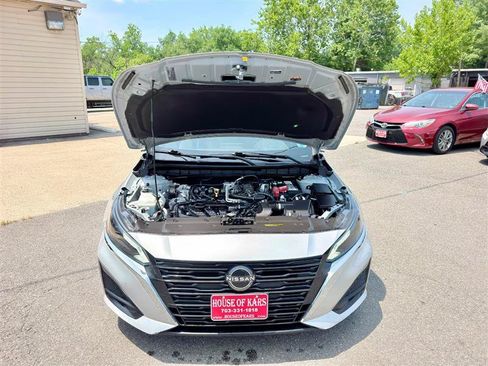 Used 2024 Nissan Altima 2.5 S FWD image 8