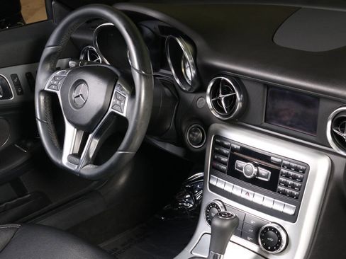 Used 2014 Mercedes-Benz SLK 250 w/ Premium Package image 52
