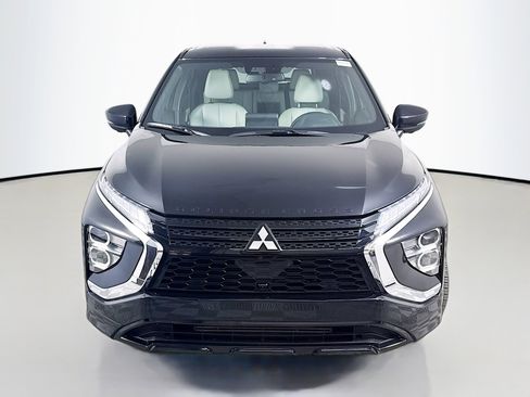Used 2025 Mitsubishi Eclipse Cross Black Edition image 2