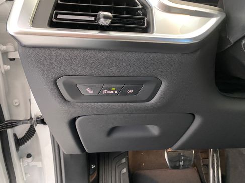 New 2026 BMW X5 xDrive40i w/ M Sport Package image 19