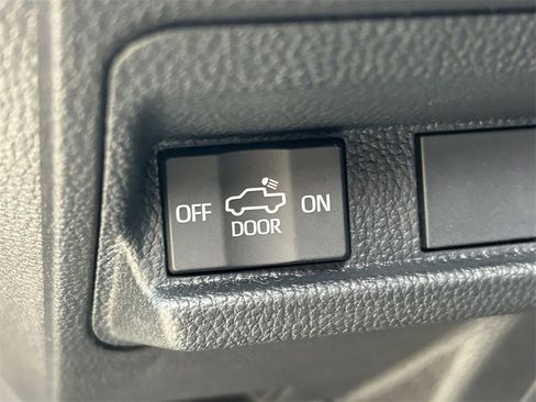 Used 2026 Toyota Tacoma SR image 22