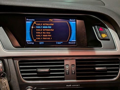 Used 2013 Audi A4 2.0T Premium w/ Convenience Pkg image 29