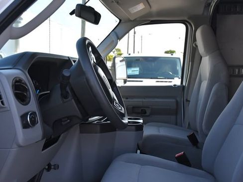Used 2023 Ford E-450 and Econoline 450 Super Duty w/ Power Windows & Locks Group RWD image 24