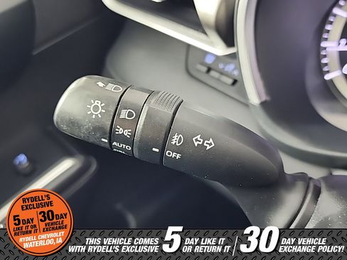 Used 2022 Toyota Highlander XLE image 33