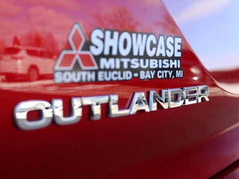 Used 2025 Mitsubishi Outlander SEL image 47