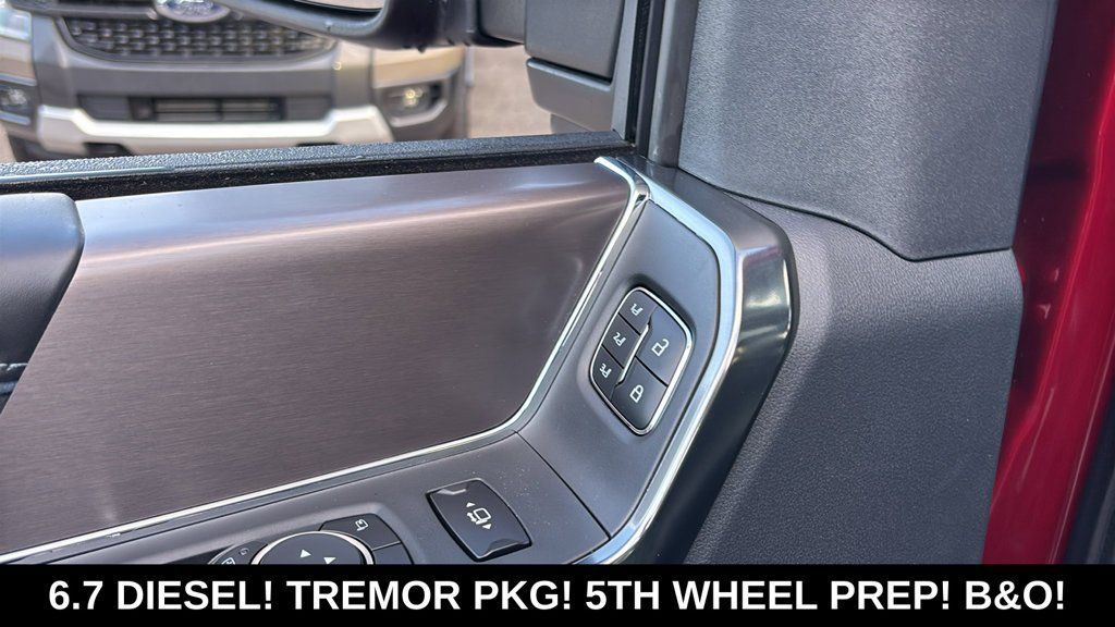 New 2026 Ford F250 Platinum w/ Tremor Off-Road Package AWD/4WD image 10