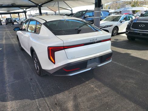 Used 2025 Kia K4 LXS image 6