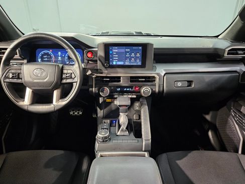 Certified 2025 Toyota 4Runner 4WD image 10