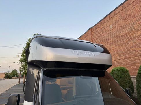 Used 2019 Mercedes-Benz Sprinter 170 image 3