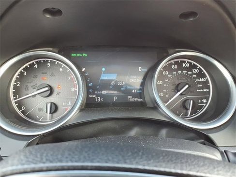 Used 2018 Toyota Camry XLE image 18