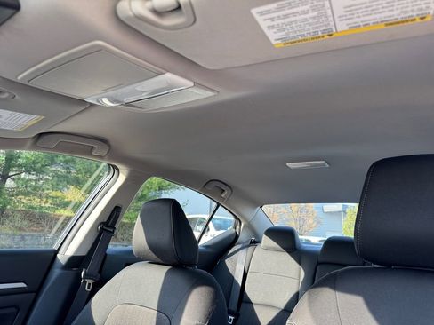 Used 2023 Nissan Altima 2.5 SV image 13