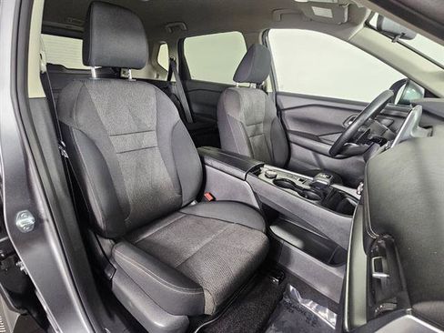 Used 2024 Nissan Rogue SV image 13