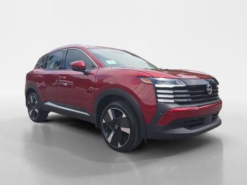 New 2025 Nissan Kicks SR image 7