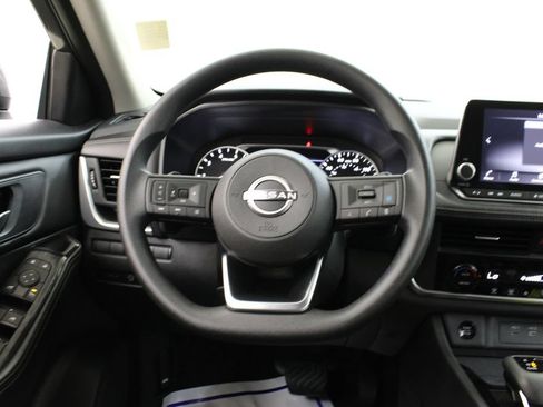 Certified 2024 Nissan Rogue SV AWD/4WD image 22