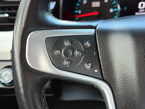 Used 2017 GMC Yukon SLT w/ Open Road Package AWD/4WD image 37