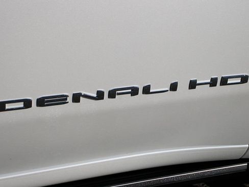 Used 2025 GMC Sierra 2500 Denali Ultimate image 63