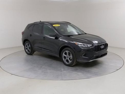 Certified 2024 Ford Escape ST-Line w/ Tech Pack #1 AWD/4WD image 11