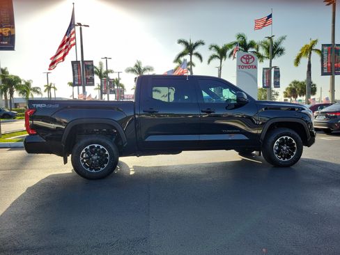 Used 2025 Toyota Tundra SR5 w/ TRD Off-Road Package AWD/4WD image 13