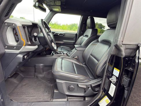 Used 2023 Ford Bronco Badlands w/ Sasquatch Package AWD/4WD image 21