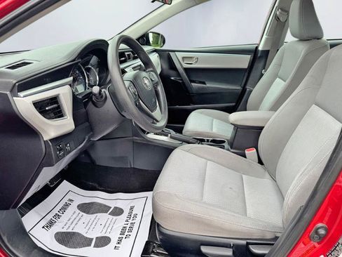 Used 2015 Toyota Corolla LE FWD image 13