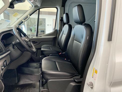 New 2026 Ford Transit 250 148 Medium Roof RWD image 13