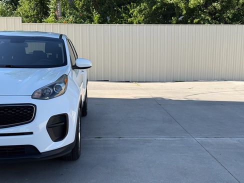 Used 2019 Kia Sportage LX FWD image 10