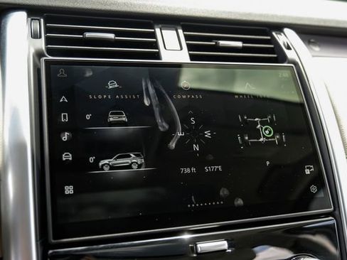 Used 2025 Land Rover Discovery Dynamic SE AWD/4WD image 42