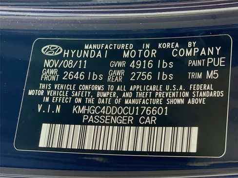 Used 2012 Hyundai Genesis 3.8 image 34