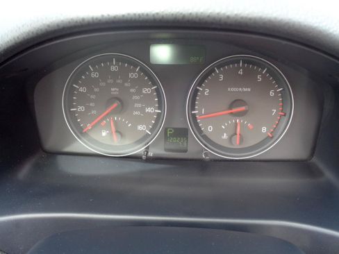 Used 2007 Volvo C70 T5 FWD image 26