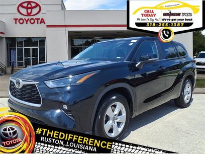 Used 2023 Toyota Highlander LE