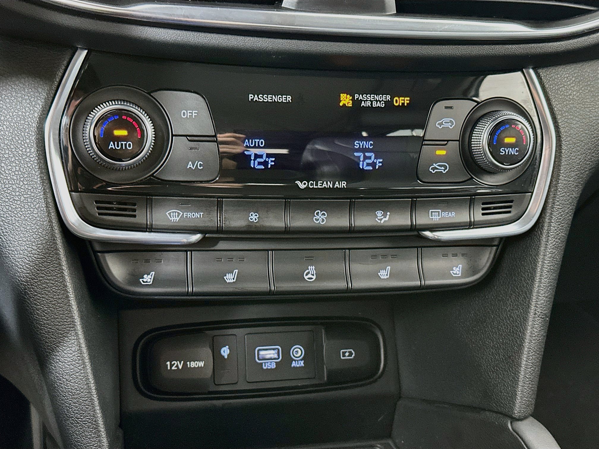 Used 2020 Hyundai Santa Fe Limited AWD/4WD image 16