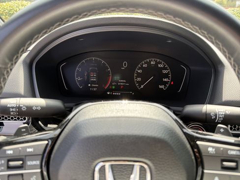 Used 2024 Honda Civic Sport image 12