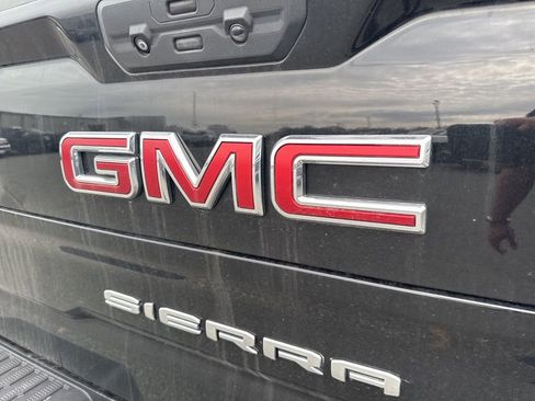 Used 2022 GMC Sierra 1500 Elevation w/ Preferred Package image 10