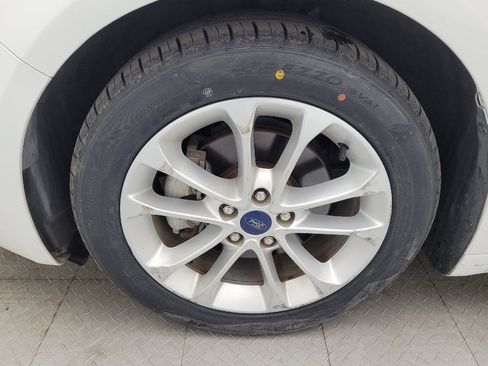 Used 2019 Ford Fusion SE image 31