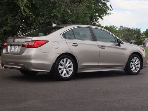 Used 2016 Subaru Legacy 2.5i Premium AWD/4WD image 5