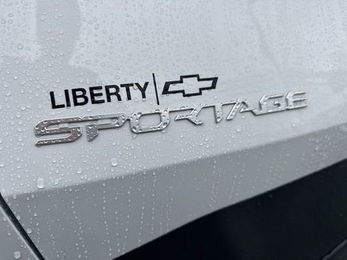 Used 2024 Kia Sportage EX image 31