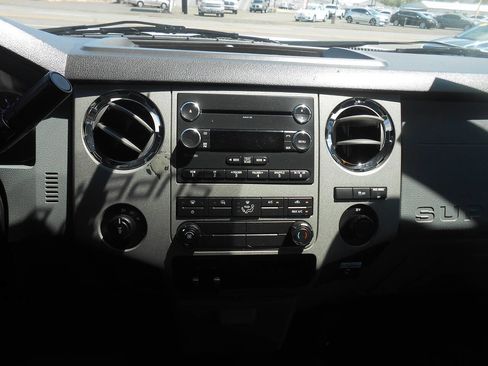 Used 2014 Ford F250 XLT w/ XLT Value Package AWD/4WD image 12